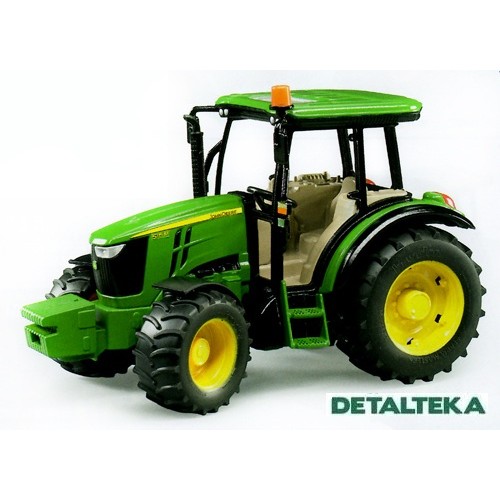 Traktorius John Deere 5115M